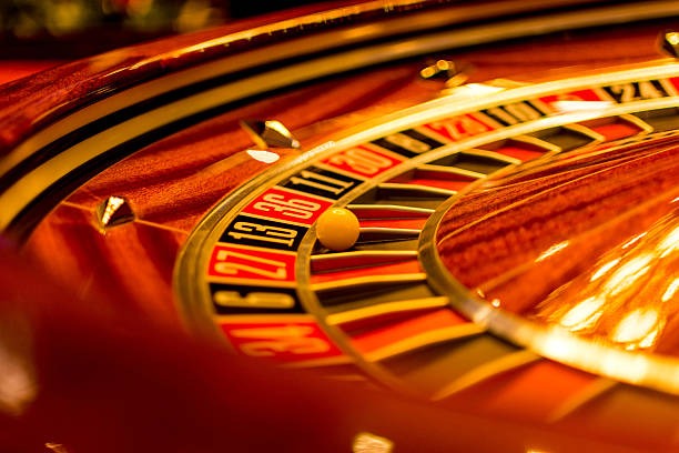 Kepala Number draw interface showing number selection and result display on lukisan slot